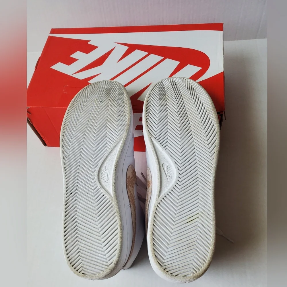 Nike Wmns Court Royale 2 Mid White & Particle Beige-Black Sz 10